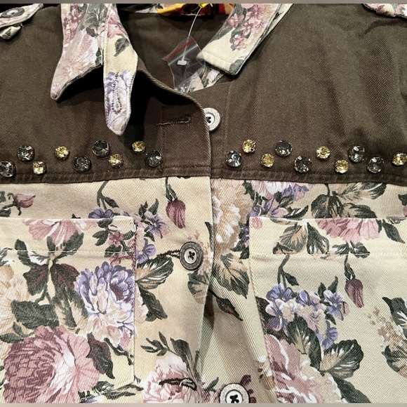 ENGLISH ROSE Floral Studded Jacket Size Small NWOT - Picture 4 of 12